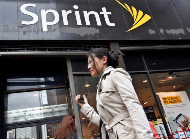 Sprint Announces It Will Acquire 100% Stake In Clearwire For $2.2 Billion