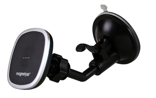 magnetyze-car-charger-1