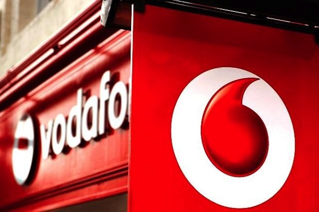 Vodafone-store-sign