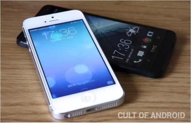 iPhone-iOS-7-vs-Android-HTC-One