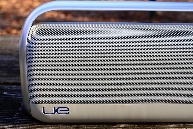 ue-boombox-2