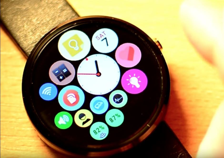 This app makes your Android smartwatch look like the Apple Watch. Photo: Bubble Cloud Launcher