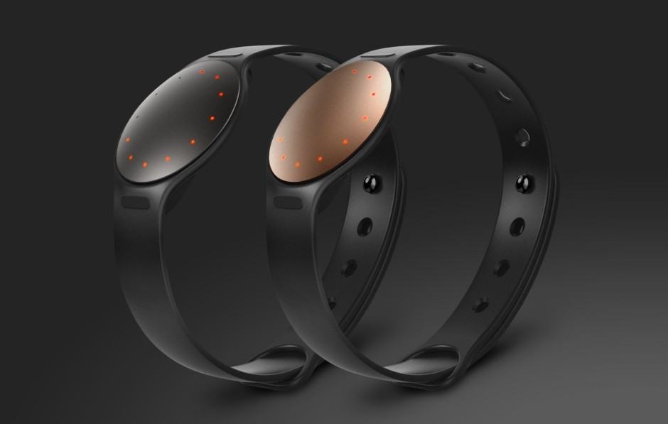 Steve Jobs’ Home Office Images Shine 2 comes in Rose Gold and Carbon Black. Photo: Misfit